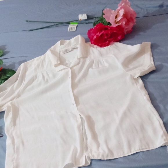 Vtg Worthington Essentials white short sleeve button up blouse size 16M - Picture 2 of 6